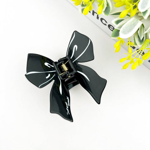 Elegant Bow Claw Clip: Black