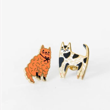 Cat Mismatched stud earrings 