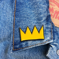 Crown enamel Pin