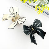 Elegant Bow Claw Clip: Black
