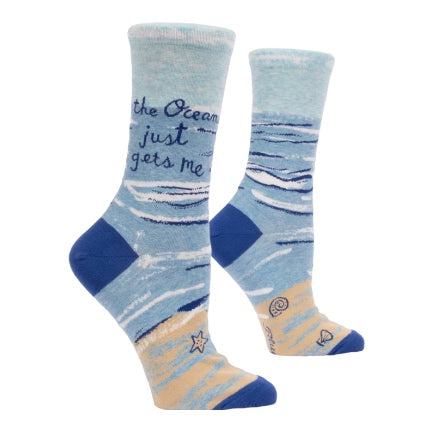 The ocean just gets me womens crew sock pale blue and sand